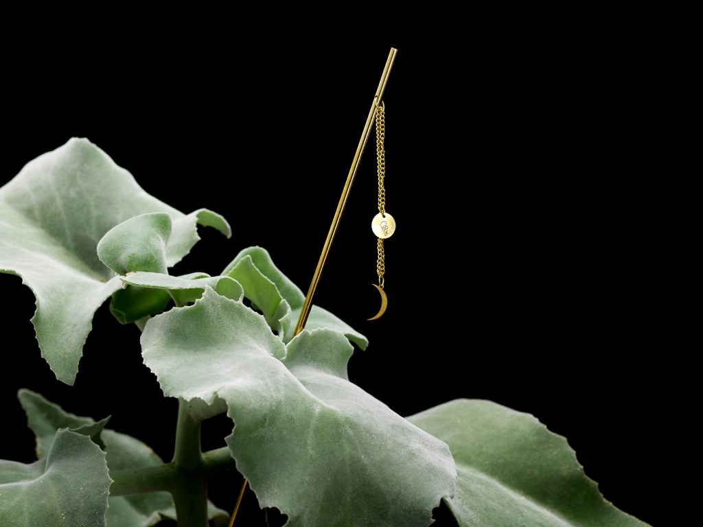 THE MOON FLOWER STICK
