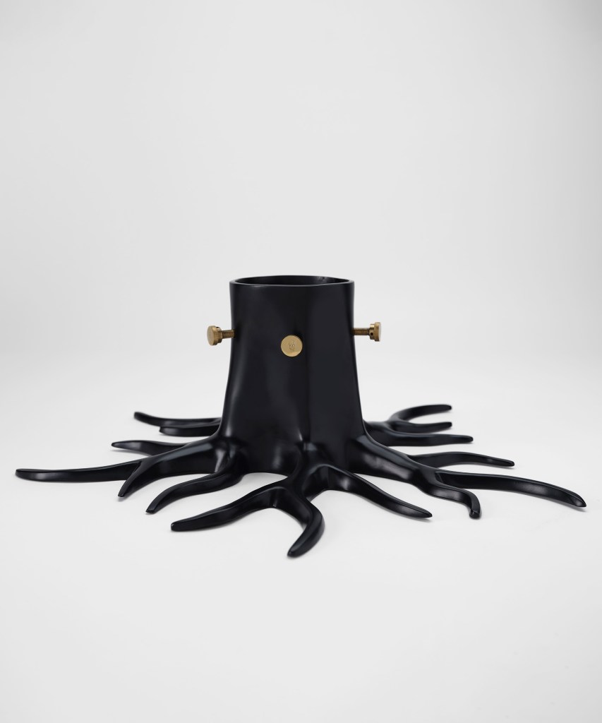 CHRISTMAS TREE STAND “THE ROOT” – BLACK